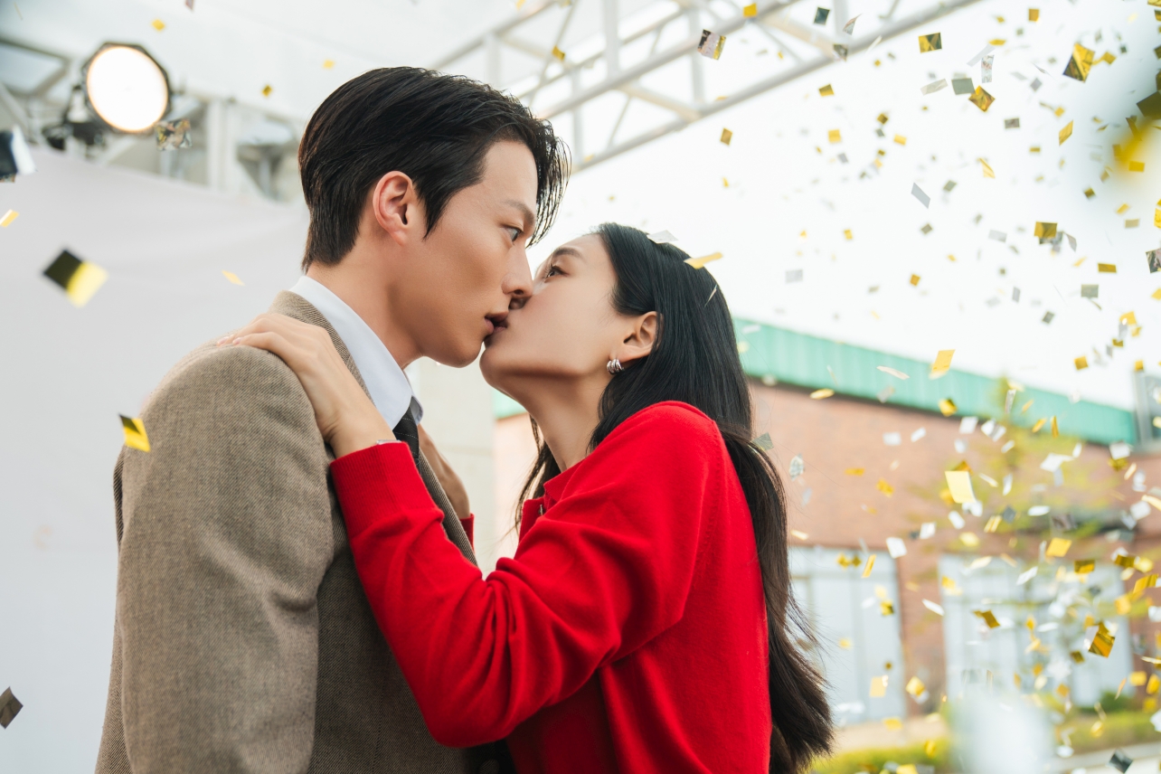Dynamite Kiss: Hiện tượng rom-com Hàn bùng nổ toàn cầu, “càng xem càng nghiện” - Divine News