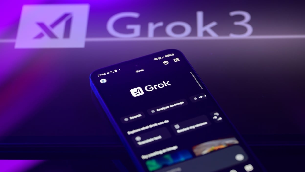 Elon Musk unveils Grok 3 and 'Deep Search' tool | Mashable