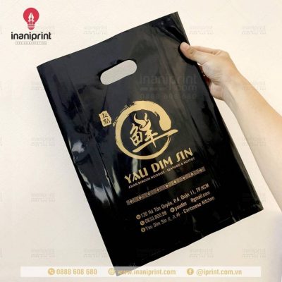 In túi nilon đựng thức ăn mang về