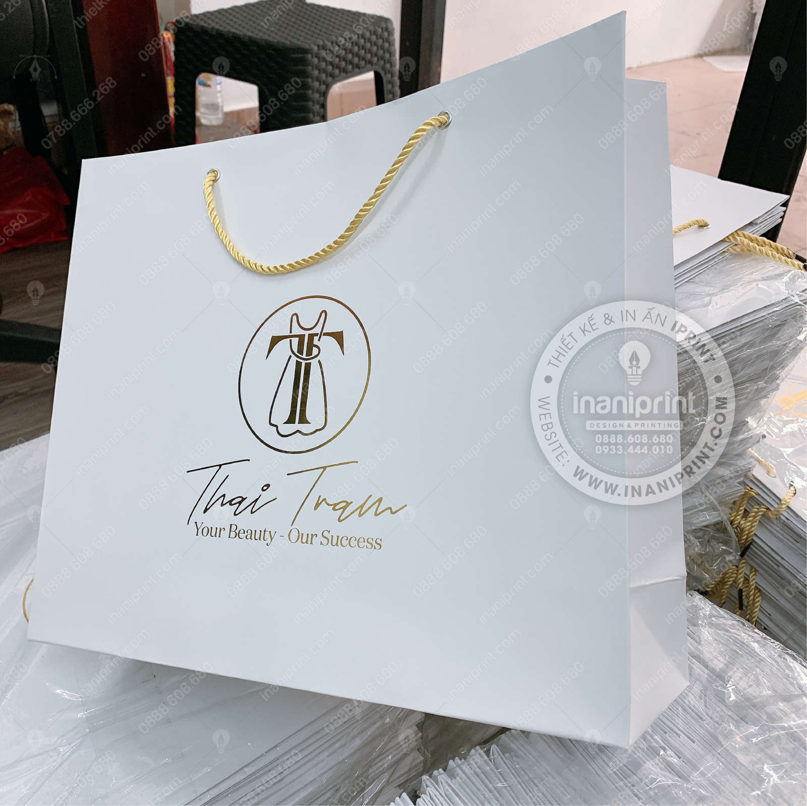 Mẫu Túi Giấy Shop Thời Trang, Túi Giấy Đựng Quần Áo, Túi Giấy Quảng Cáo Shop Quần Áo Đẹp Giá Rẻ - Image 3