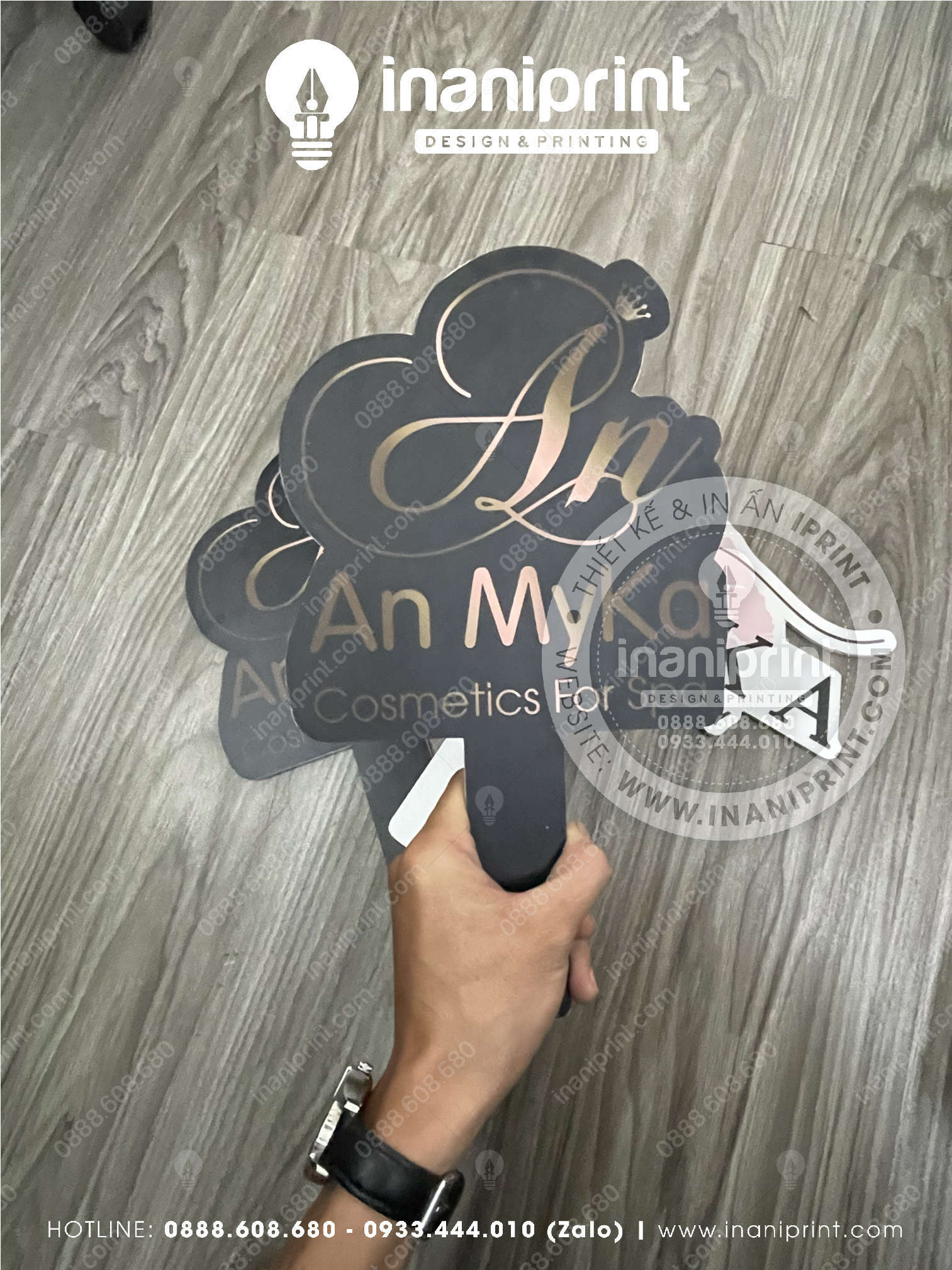 Mẫu Hashtag Cầm Tay Chụp Hình Check In Cho Shop Mỹ Phẩm, Bảng Cầm Tay Chụp Hình Shop Mỹ Phẩm Đẹp Giá Rẻ