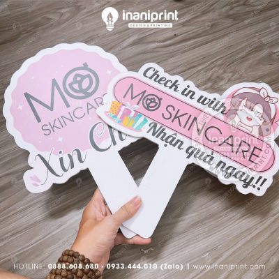 Mẫu Hashtag Cầm Tay Chụp Hình Check In Cho Shop Mỹ Phẩm, Bảng Cầm Tay Chụp Hình Shop Mỹ Phẩm Đẹp Giá Rẻ