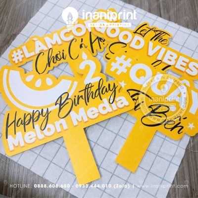 Mẫu Hashtag Cầm Tay Chụp Hình Check In Cho Sinh Nhật, Bảng Cầm Tay Chụp Hình Sinh Nhật Đẹp Giá Rẻ