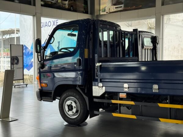 Lốp 6.50R16 / 5.50R13 phù hợp với kích thước và tải trọng