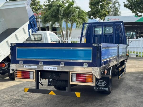 Thùng dài 4m5, phù hợp vận chuyển đa dạng hàng hoá