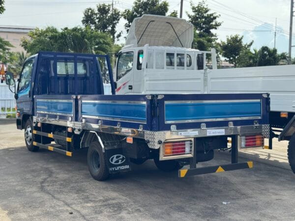 Thùng dài 4m5, phù hợp vận chuyển đa dạng hàng hoá