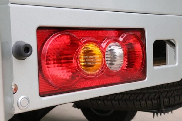 Cụm đèn hậu SRM T30i