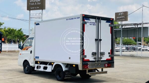 Hyundai New Porter H150 Thùng bảo ôn