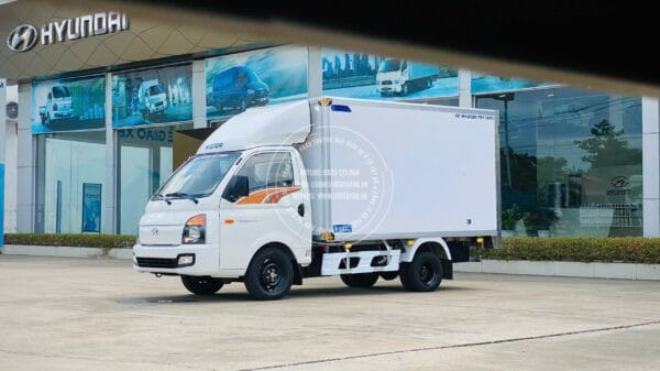 Hyundai New Porter H150 Thùng bảo ôn