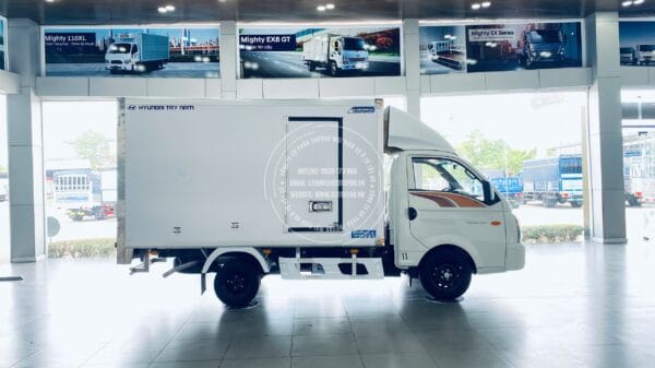 Hyundai New Porter H150 Thùng bảo ôn