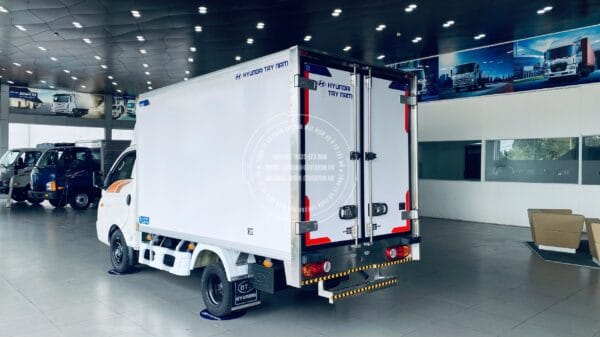 Hyundai New Porter H150 Thùng bảo ôn