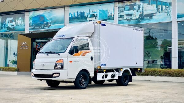Hyundai New Porter H150 Thùng bảo ôn