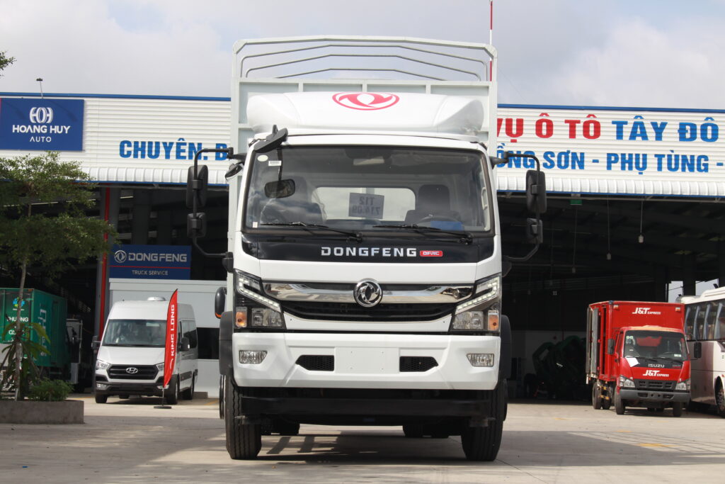 dongfeng-captain-c-thung-mui-bat-tieu-chuan