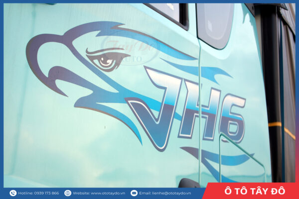 faw-jh6-8x4-370hp-thung-mui-bat