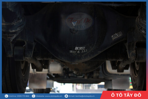 faw-jh6-8x4-370hp-thung-mui-bat