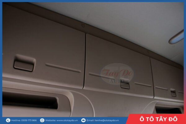 faw-jh6-8x4-370hp-thung-mui-bat