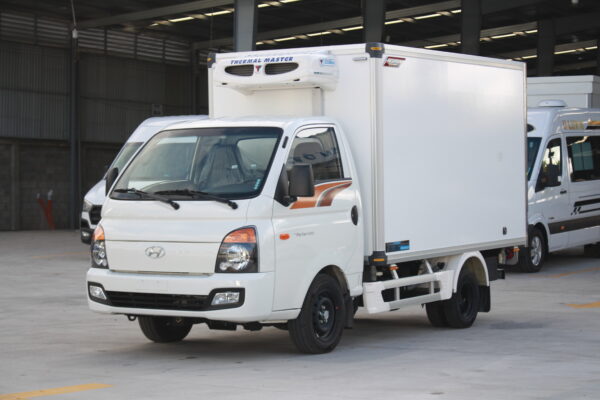 hyundai-new-porter-h150-thung-dong-lanh-quyen-auto