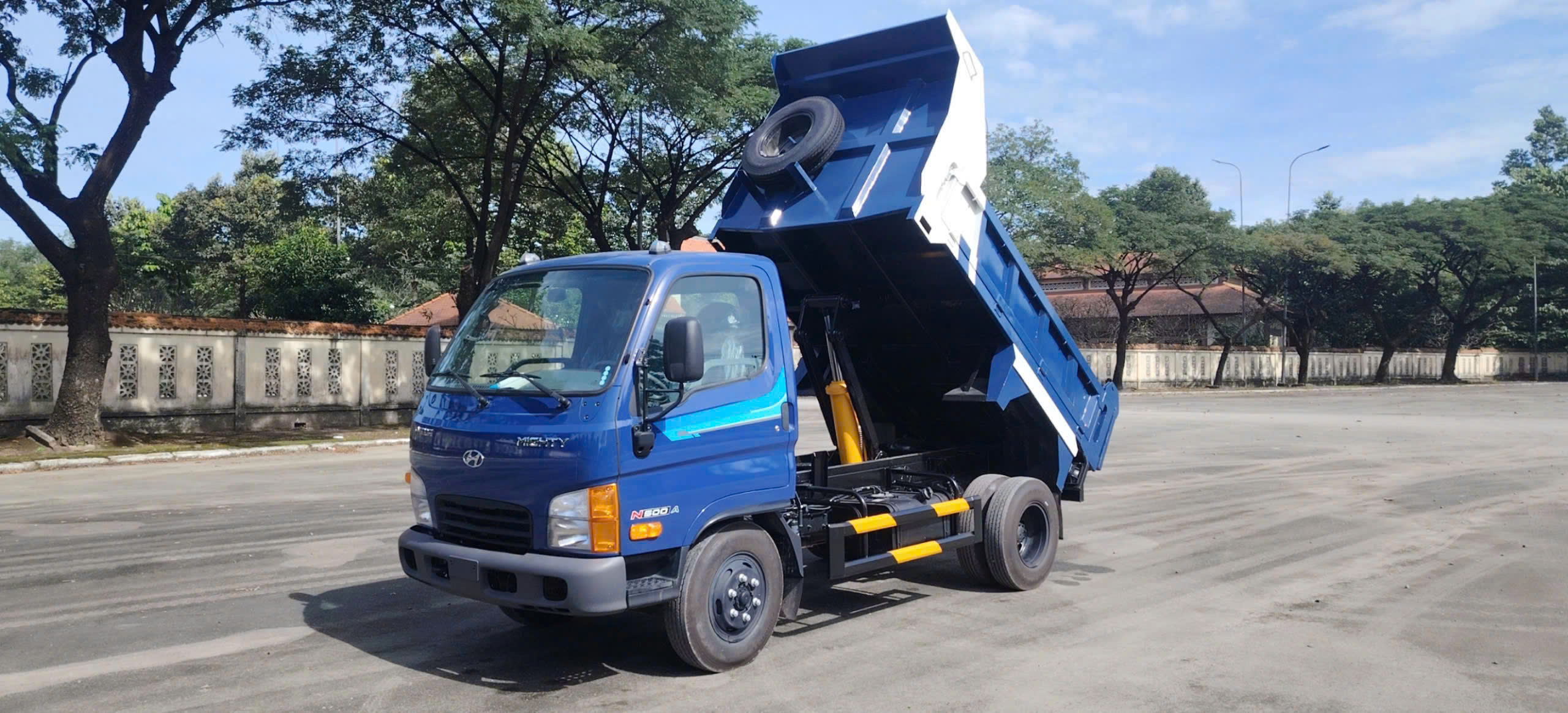 hyundai-n500-thung-ben