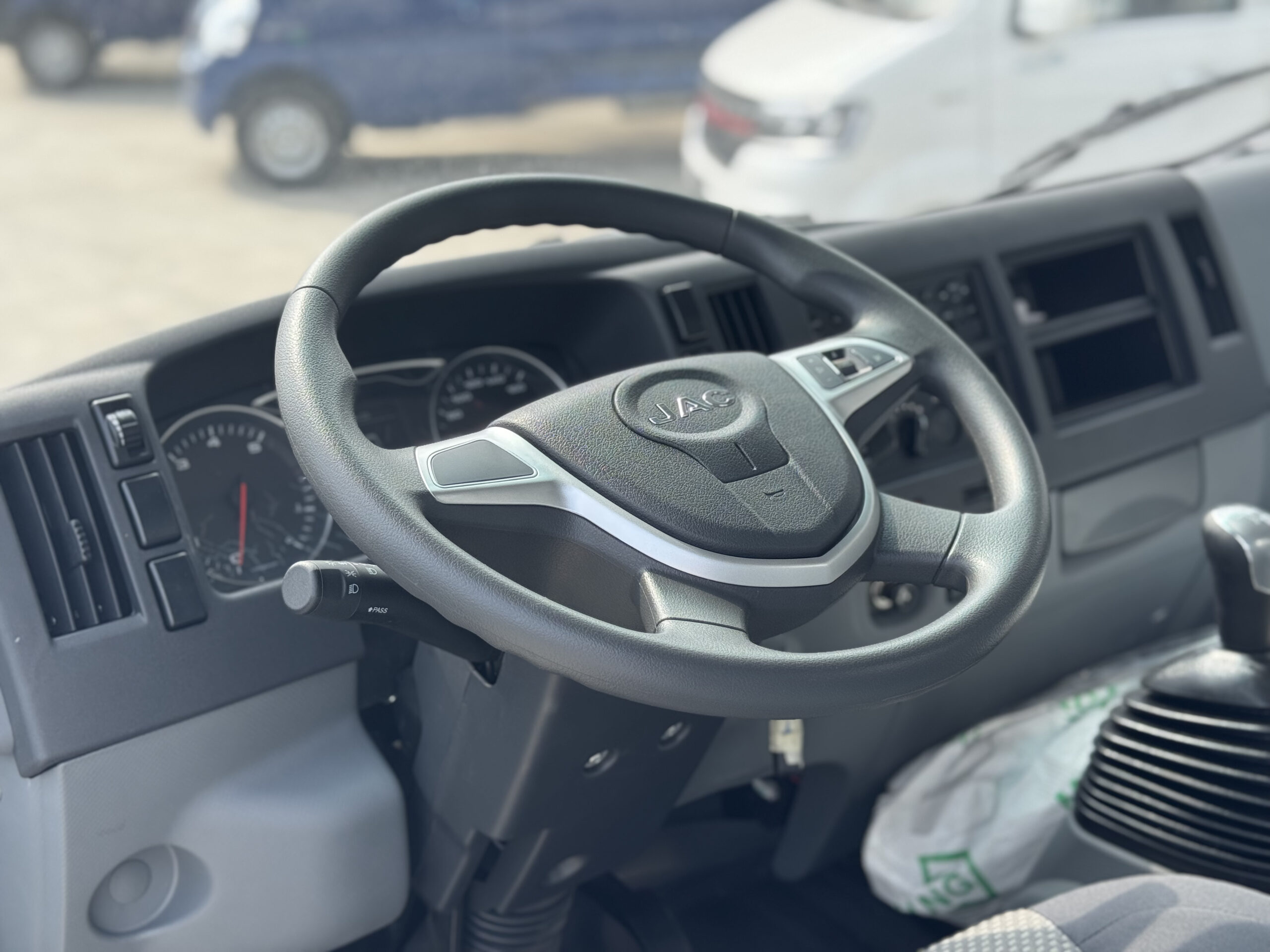 Vô lăng đa chức năng của xe tải JAC N500 E5