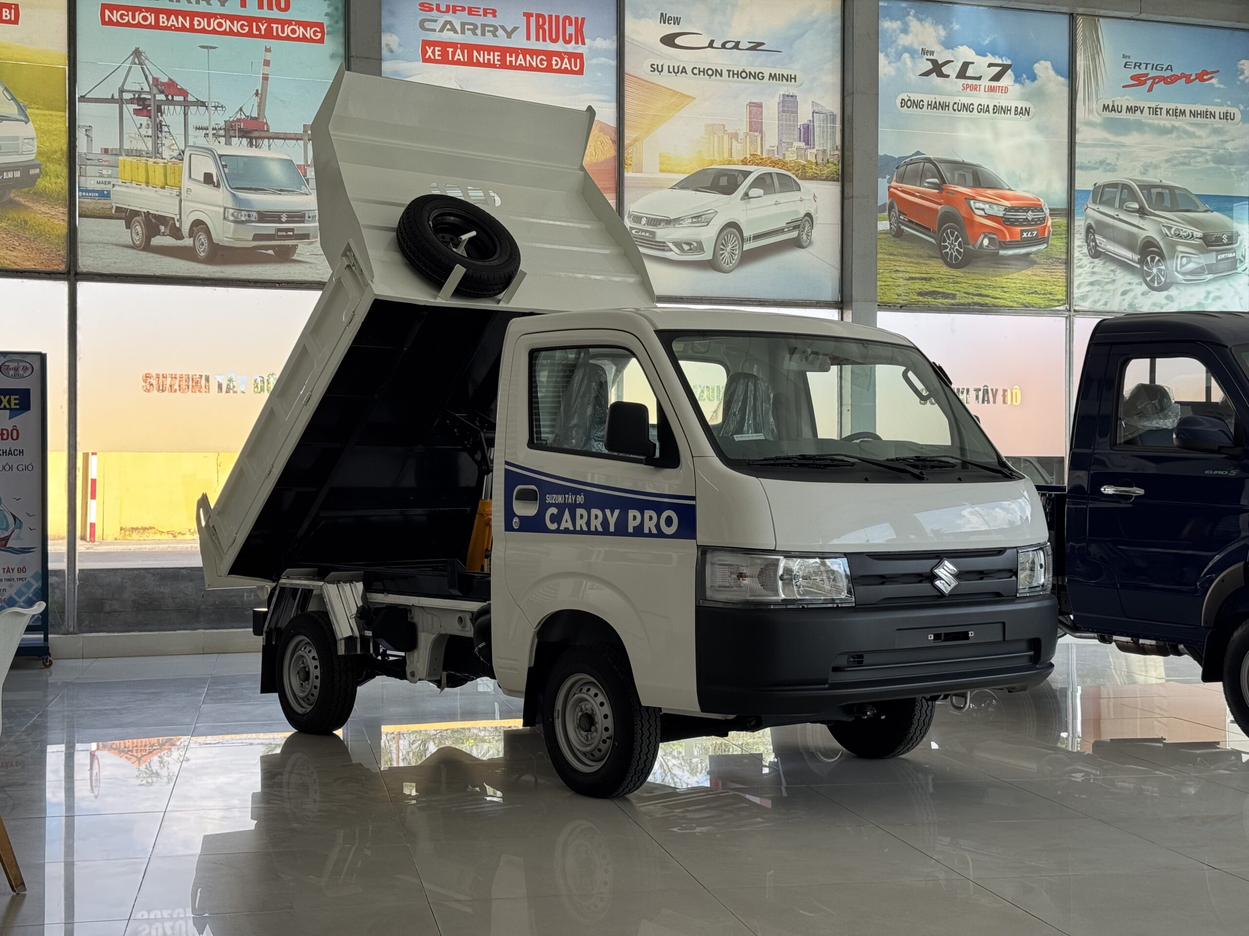 Xe Tải Ben Suzuki Carry Pro 680kg – Thể Tích Thùng 0.85 m3
