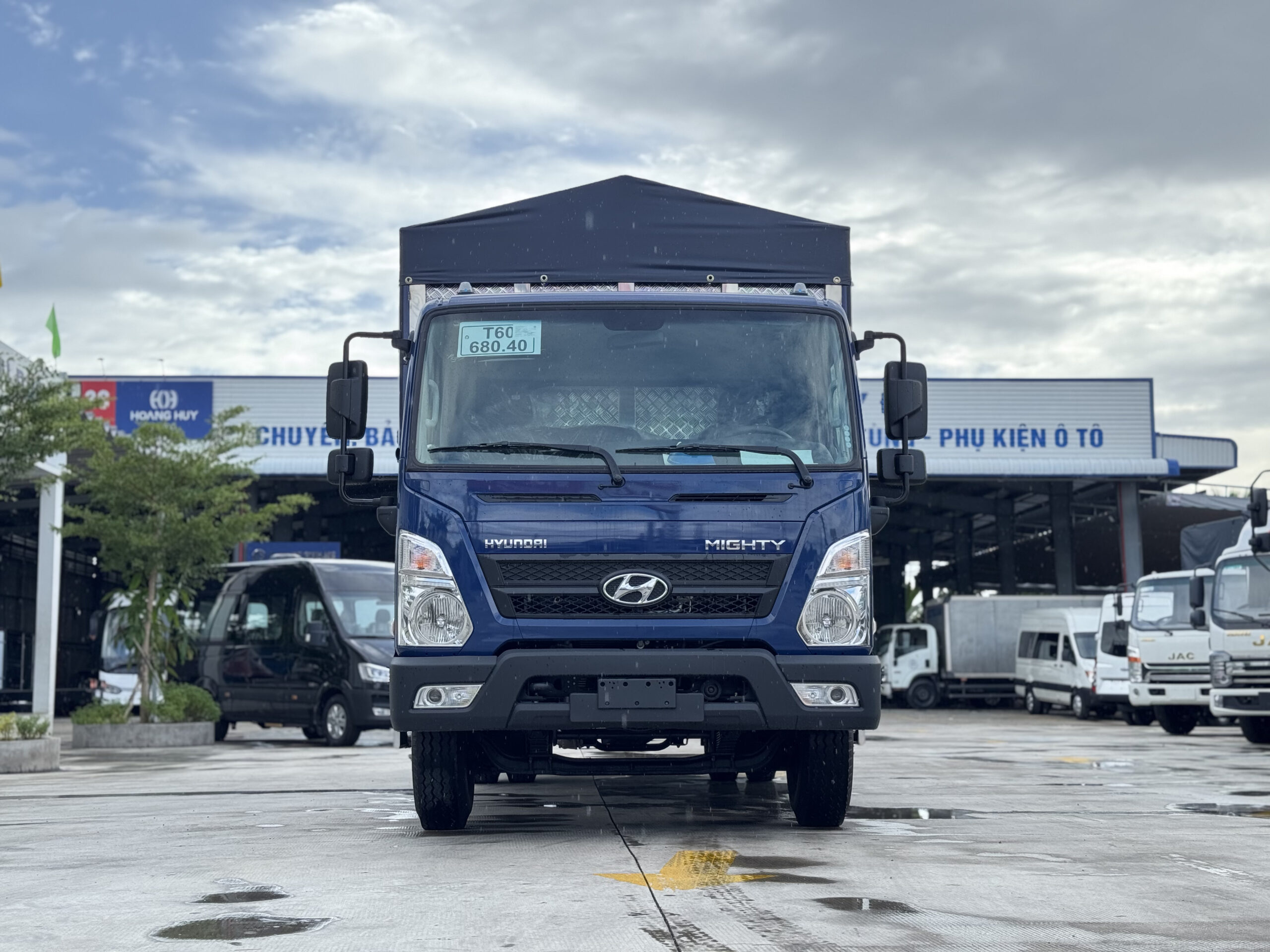 Mặt trước cabin xe tải Hyundai Mighty EX900XL