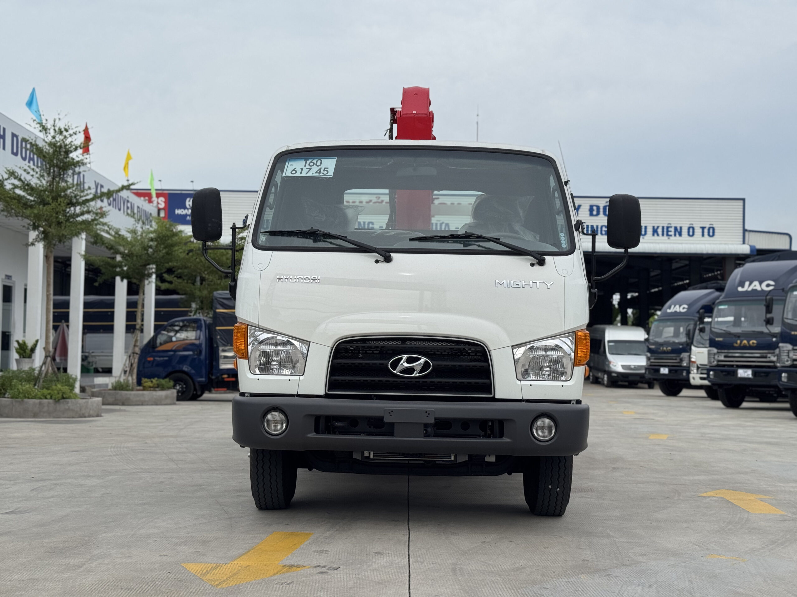 Mặt trước xe tải Hyundai Mighty W11XL