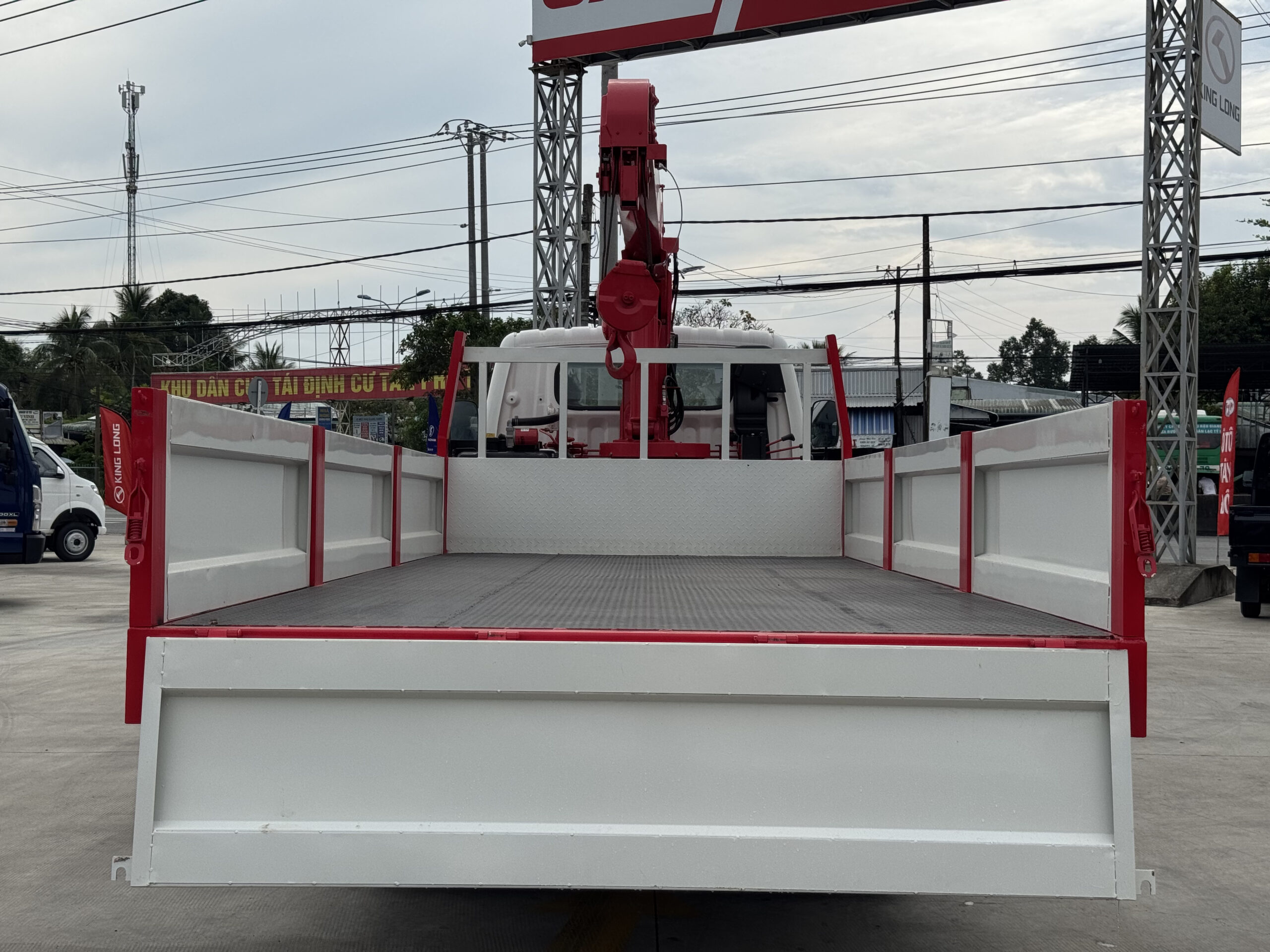 Lòng thùng xe cẩu Hyundai Mighty W11XL