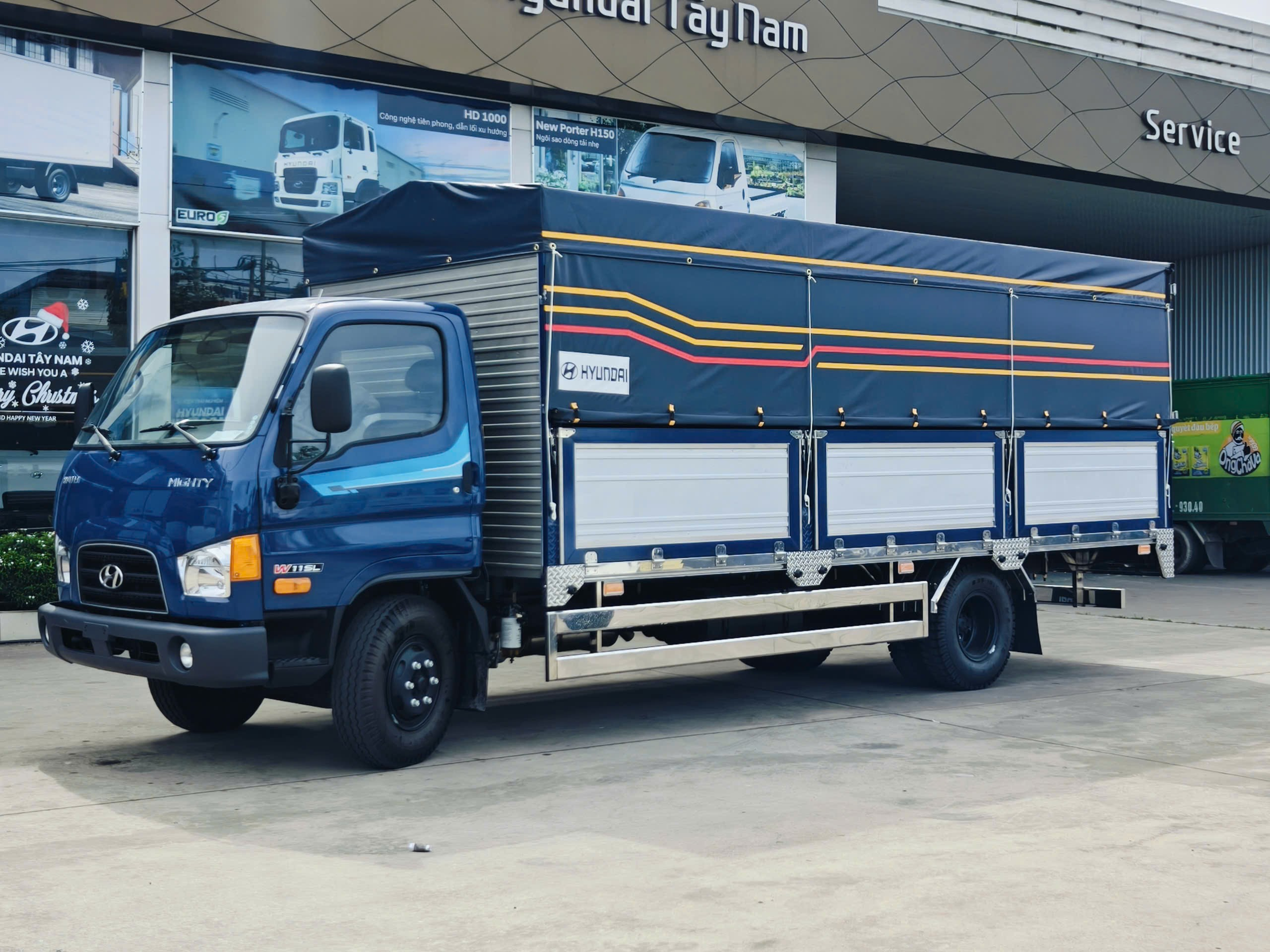 Xe tải Hyundai Mighty W11SL thùng mui bạt kèo đà lạt tại Ô Tô Tây Đô