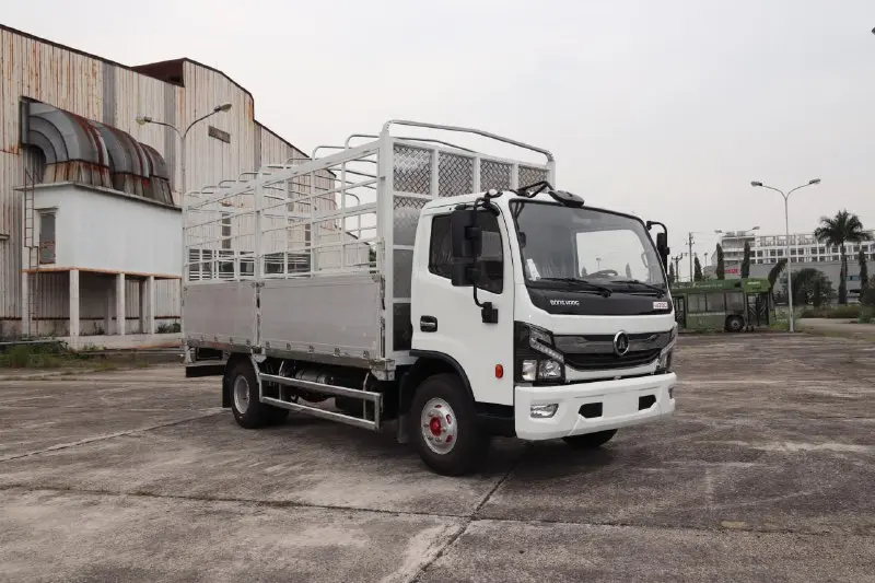 Xe tải Dongvang NS700 góc xéo trước