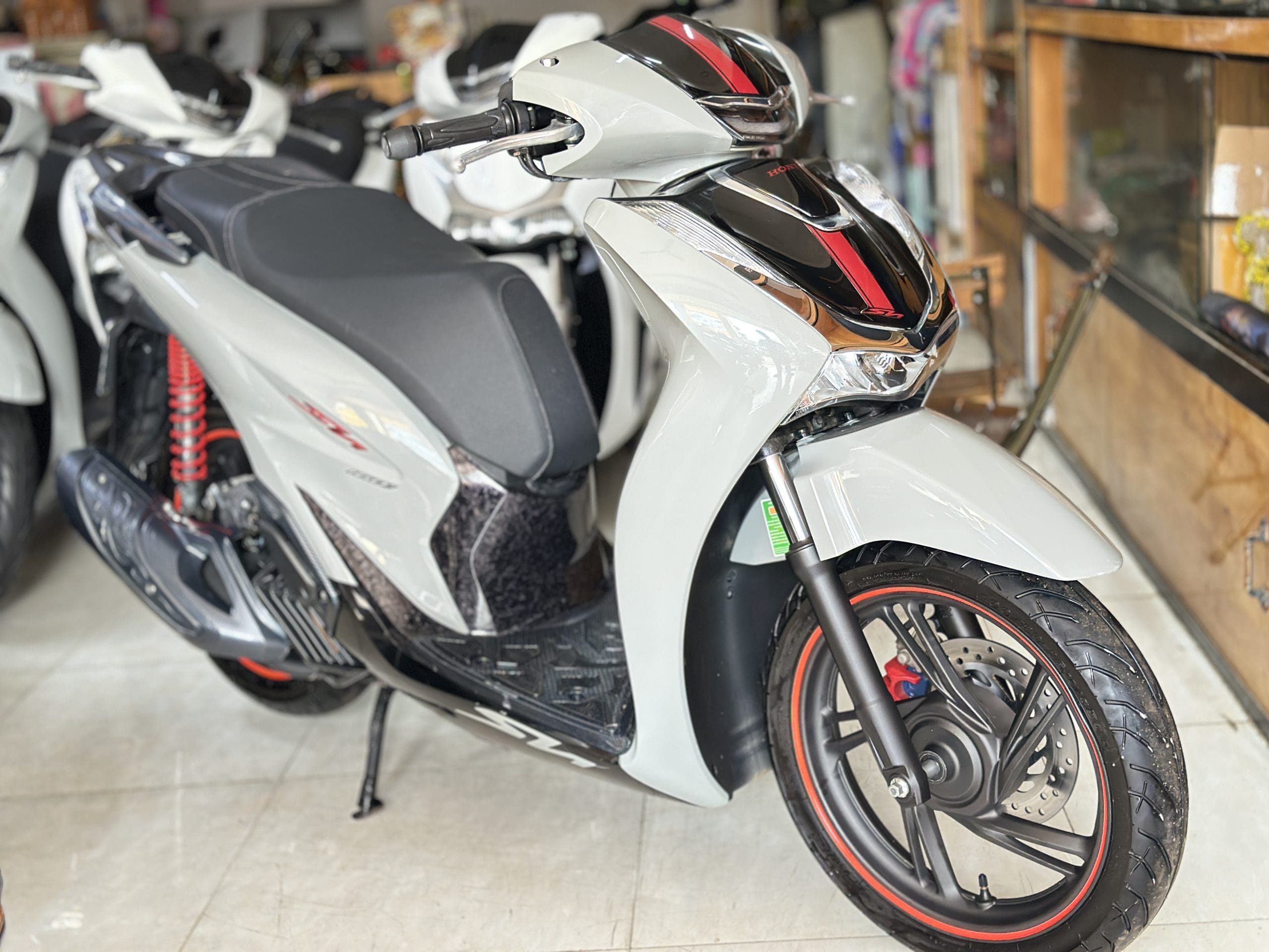 Honda SH 160i 2023 Phanh ABS Mua Bán Xe Honda SH 160i - Giá Tốt, Chính Hãng, Uy Tín