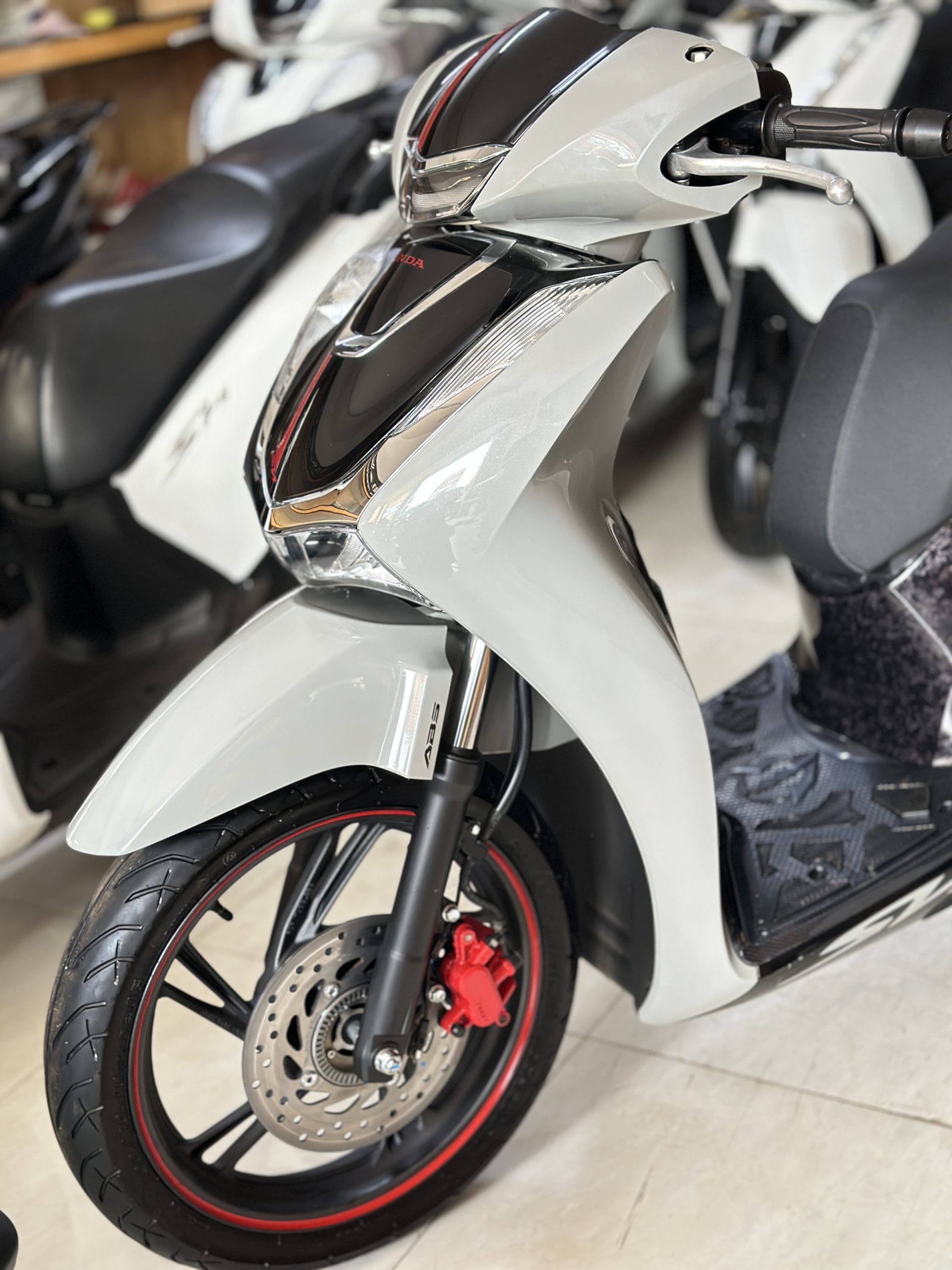 Honda SH 160i 2023 Phanh ABS Mua Bán Xe Honda SH 160i - Giá Tốt, Chính Hãng, Uy Tín