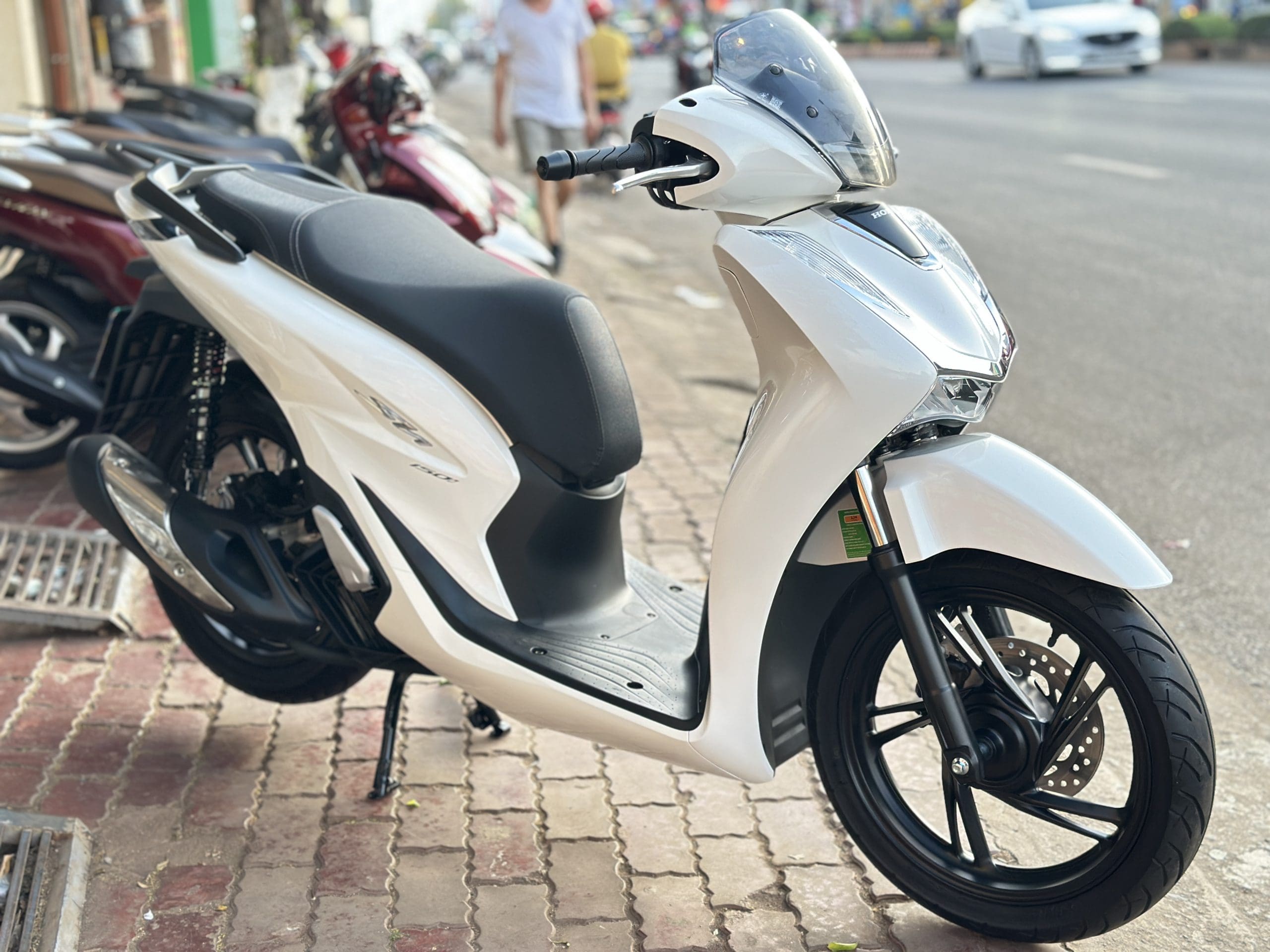 Sh 150i 2022 Trắng Đen Mua Bán SH Cũ BMT Daklak – Giá Tốt, Uy Tín, Xe Chất Lượng
