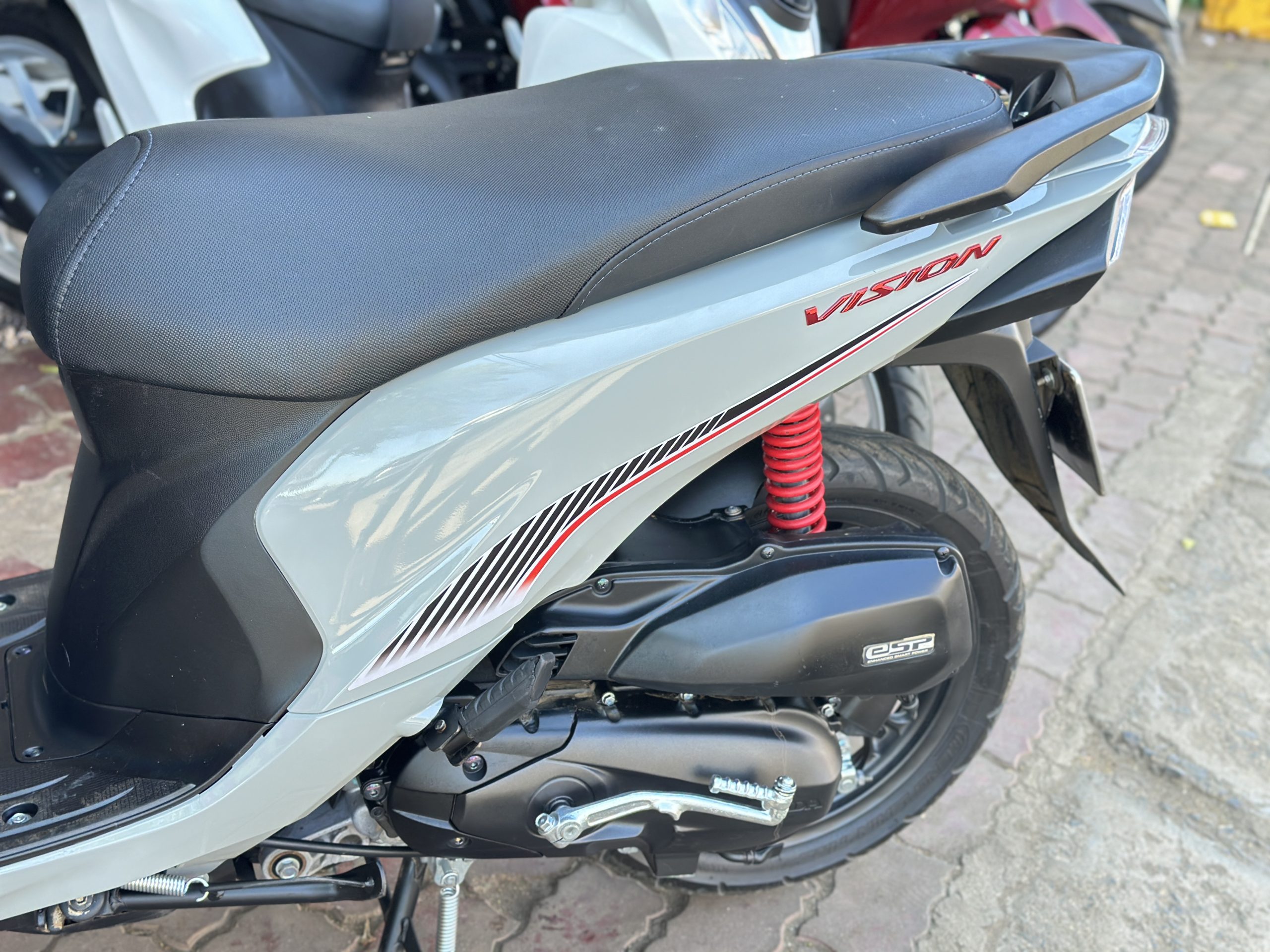 Vision Xám Xi Măng Mua Xe Vision Cũ Giá Rẻ Tại Buôn Ma Thuột - Uy Tín, Chất Lượng
