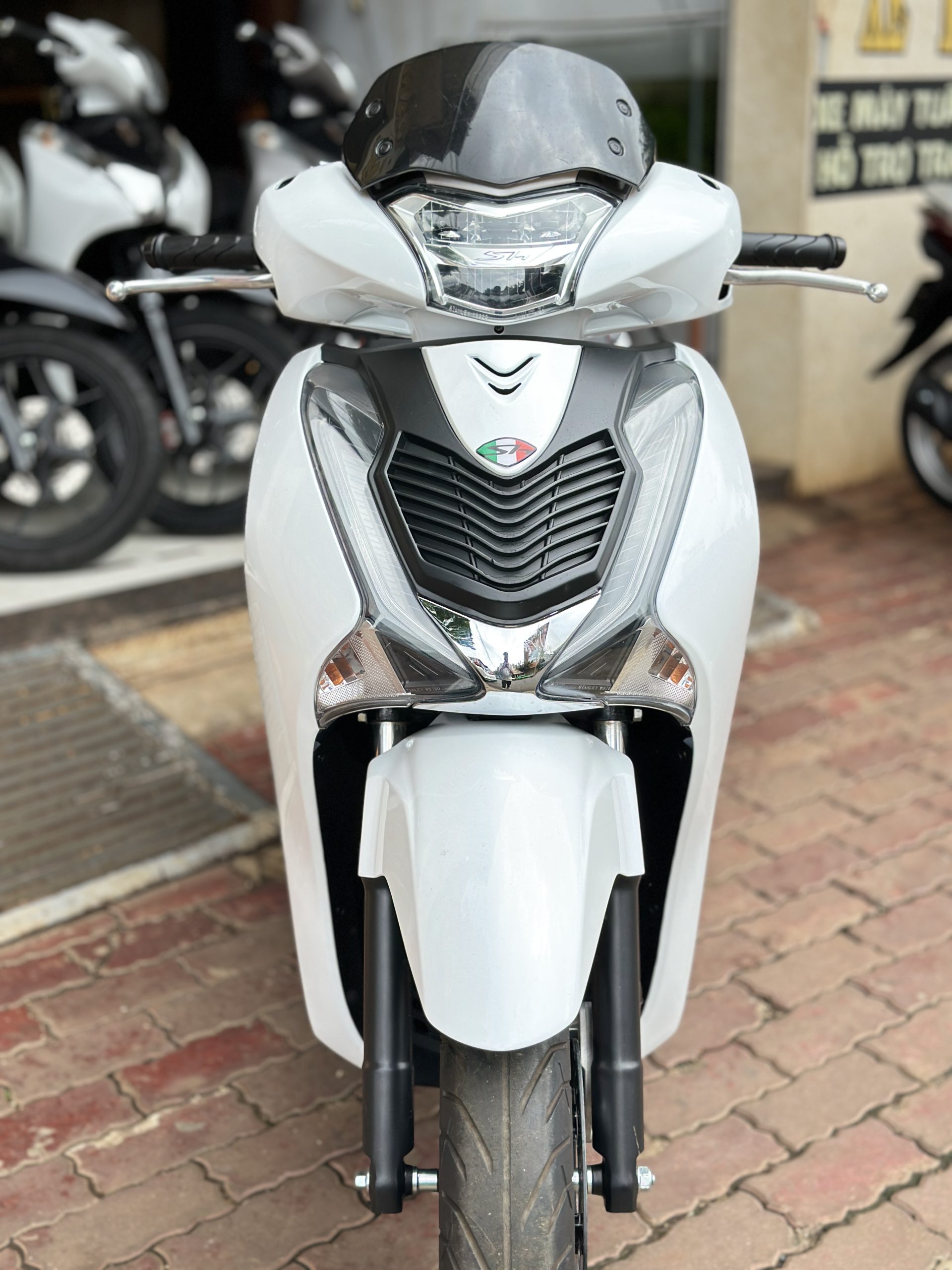 Sh 2019 Sporty Trắng Đen Bán SH 2019 Buôn Ma Thuột, Đăk Lăk: Giá Xe Cũ