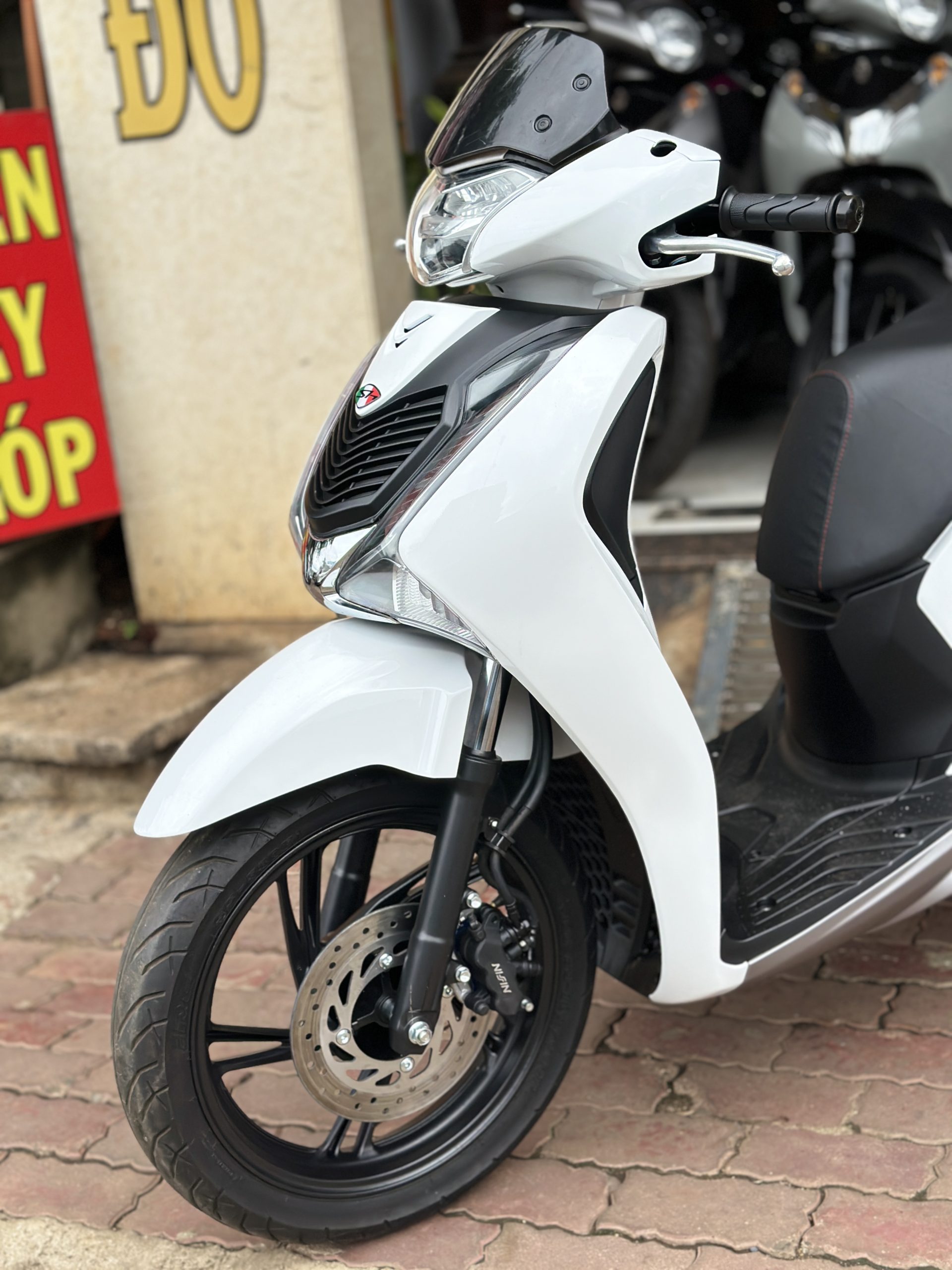 Sh 2019 Sporty Trắng Đen Sh 2019 Sporty Trắng Đen - Ảnh 6