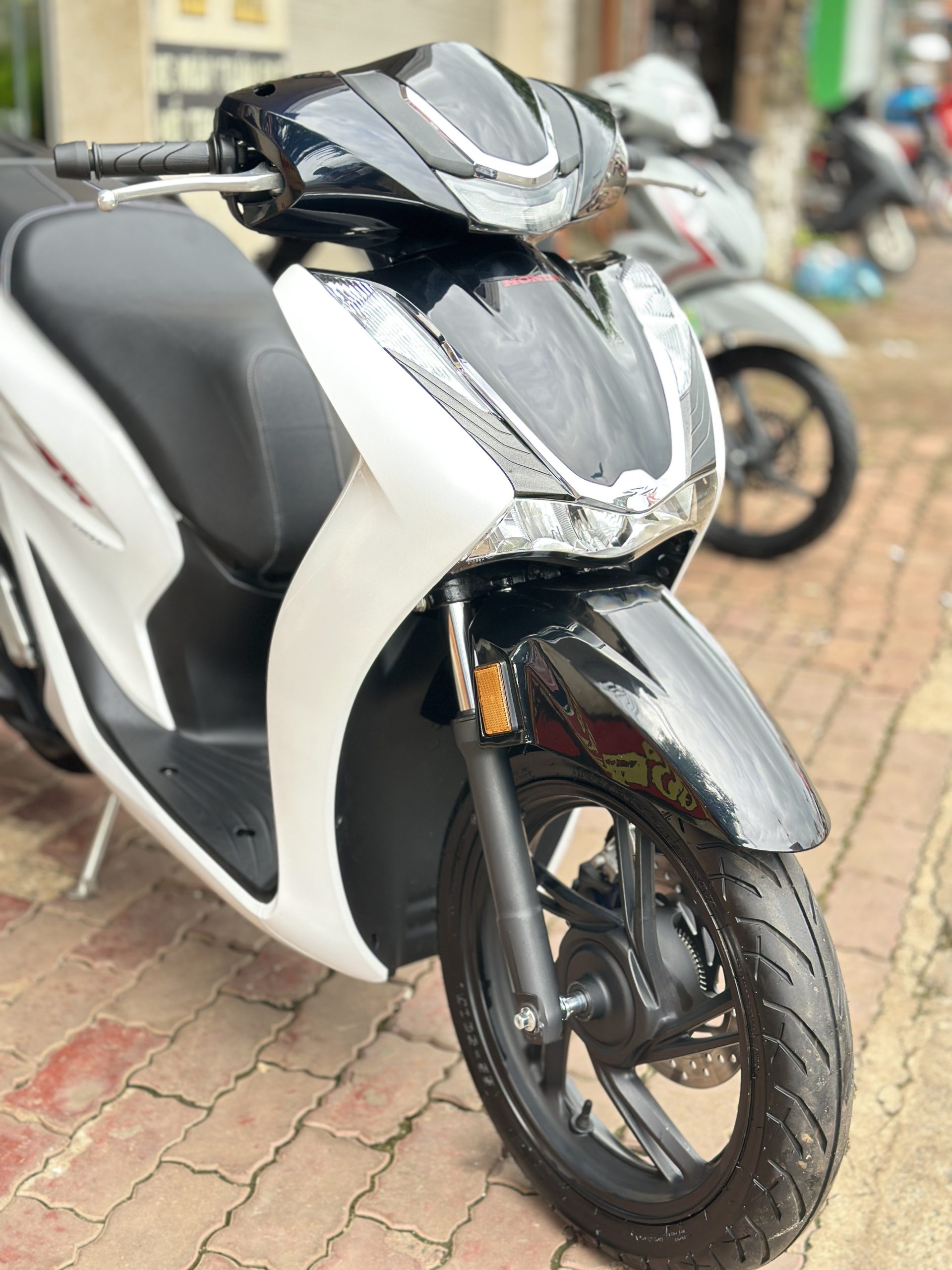 SH 125 PHANH ABS Mua xe SH cũ tại Đắk Lắk – Xe đẹp, giá tốt, thủ tục nhanh