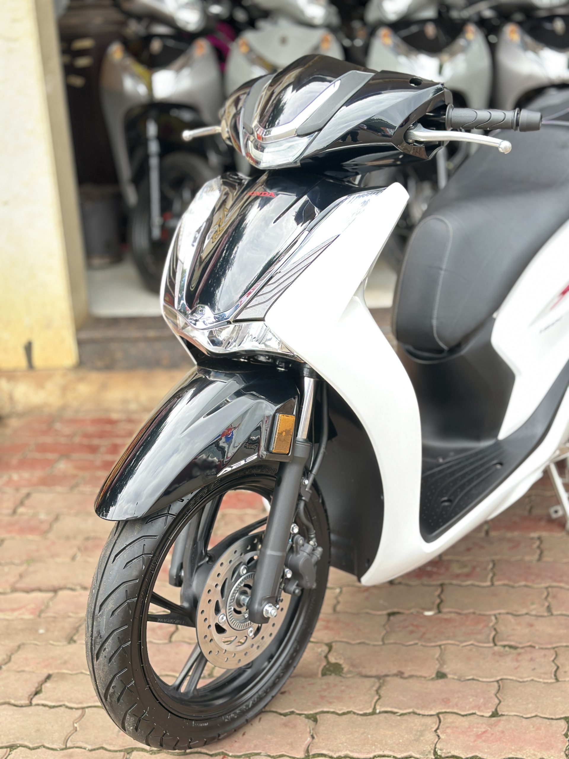 SH 125 PHANH ABS Mua xe SH cũ tại Đắk Lắk – Xe đẹp, giá tốt, thủ tục nhanh