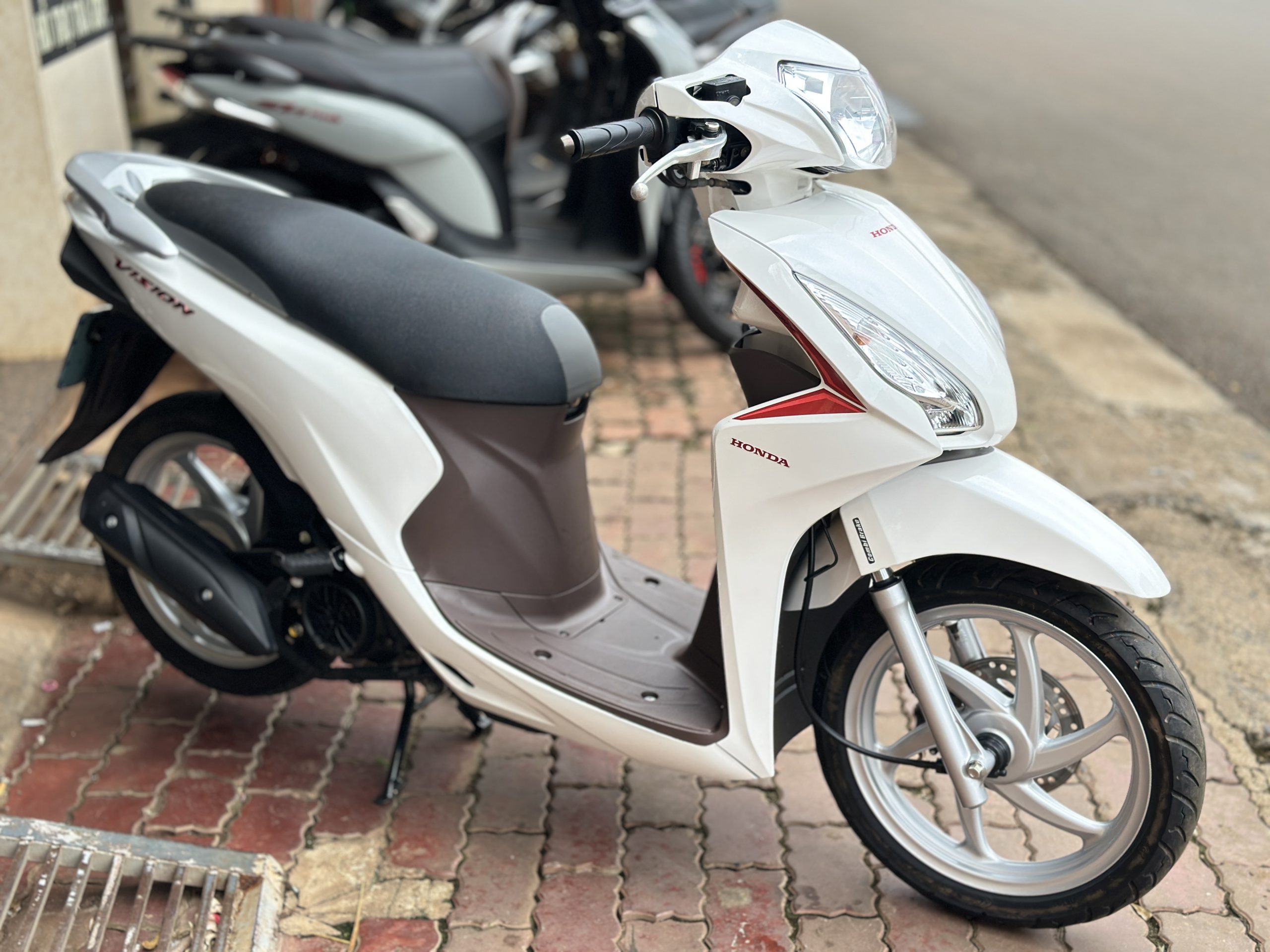 VISION TRẮNG VISION TRẮNG - Ảnh 9