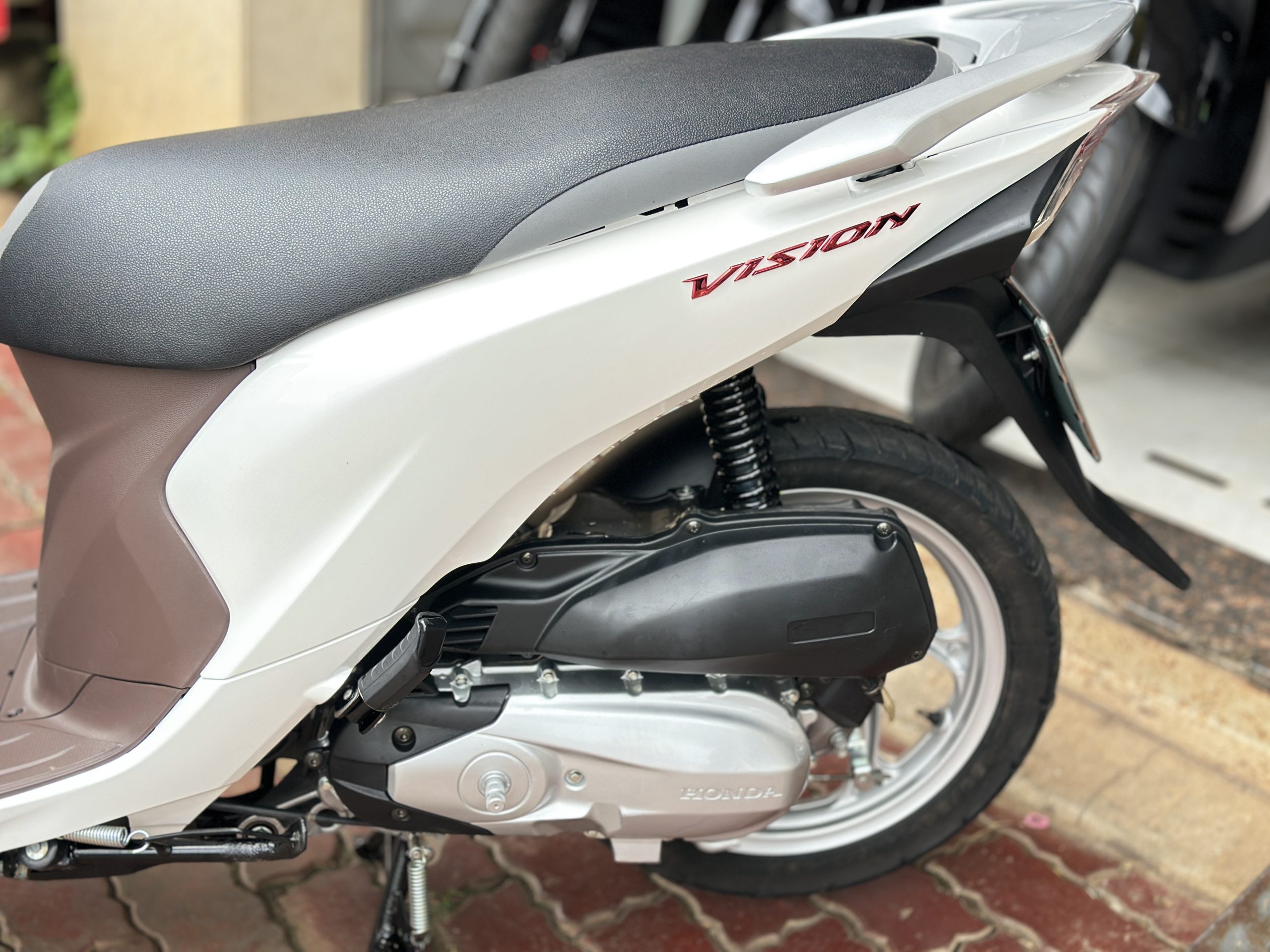 VISION TRẮNG VISION TRẮNG - Ảnh 5