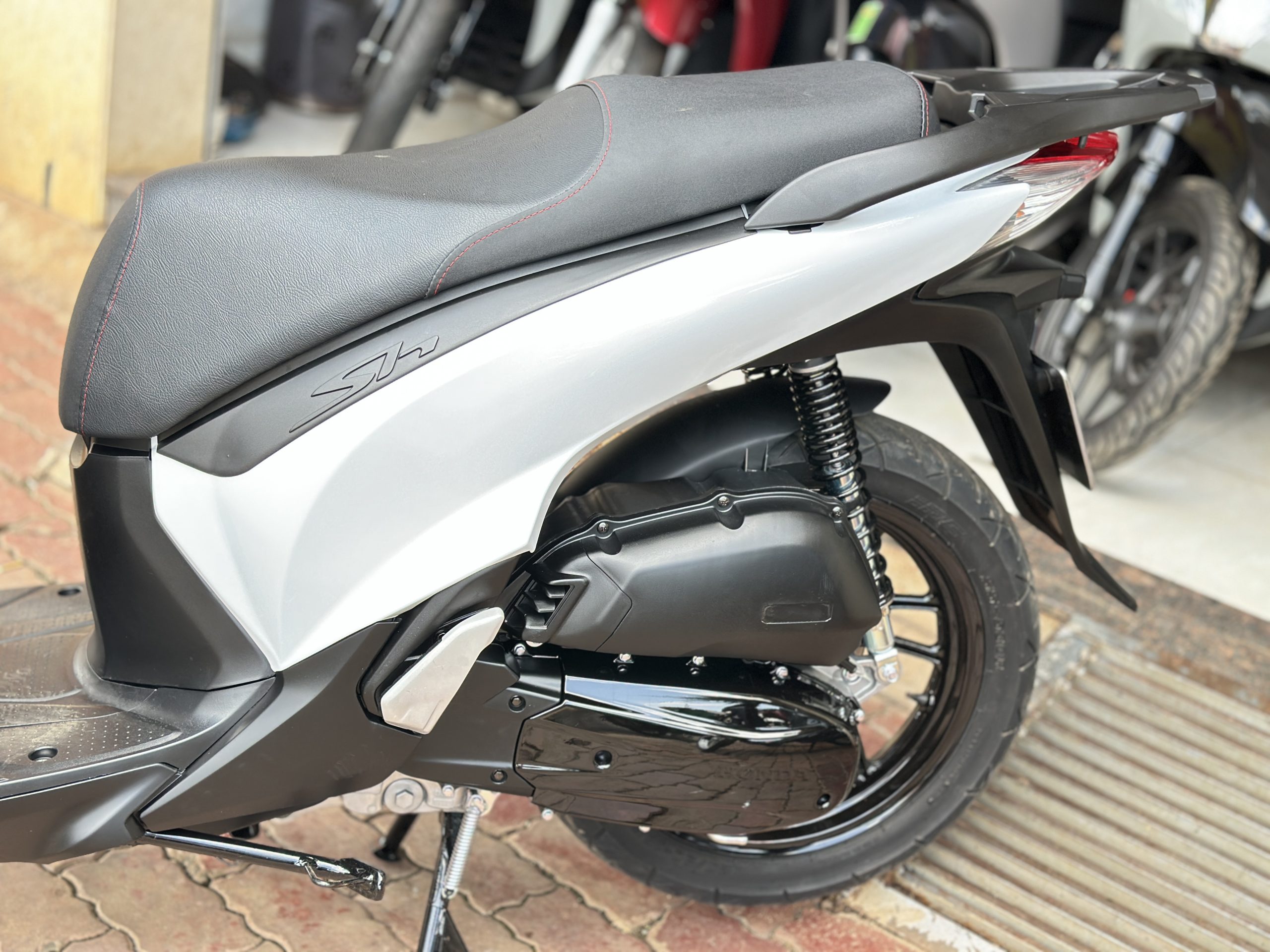 SH LÊN Ý KHOÁ SMATKEY Mua Bán SH Đắk Lắk - Cửa Hàng SH Cũ Giá Rẻ