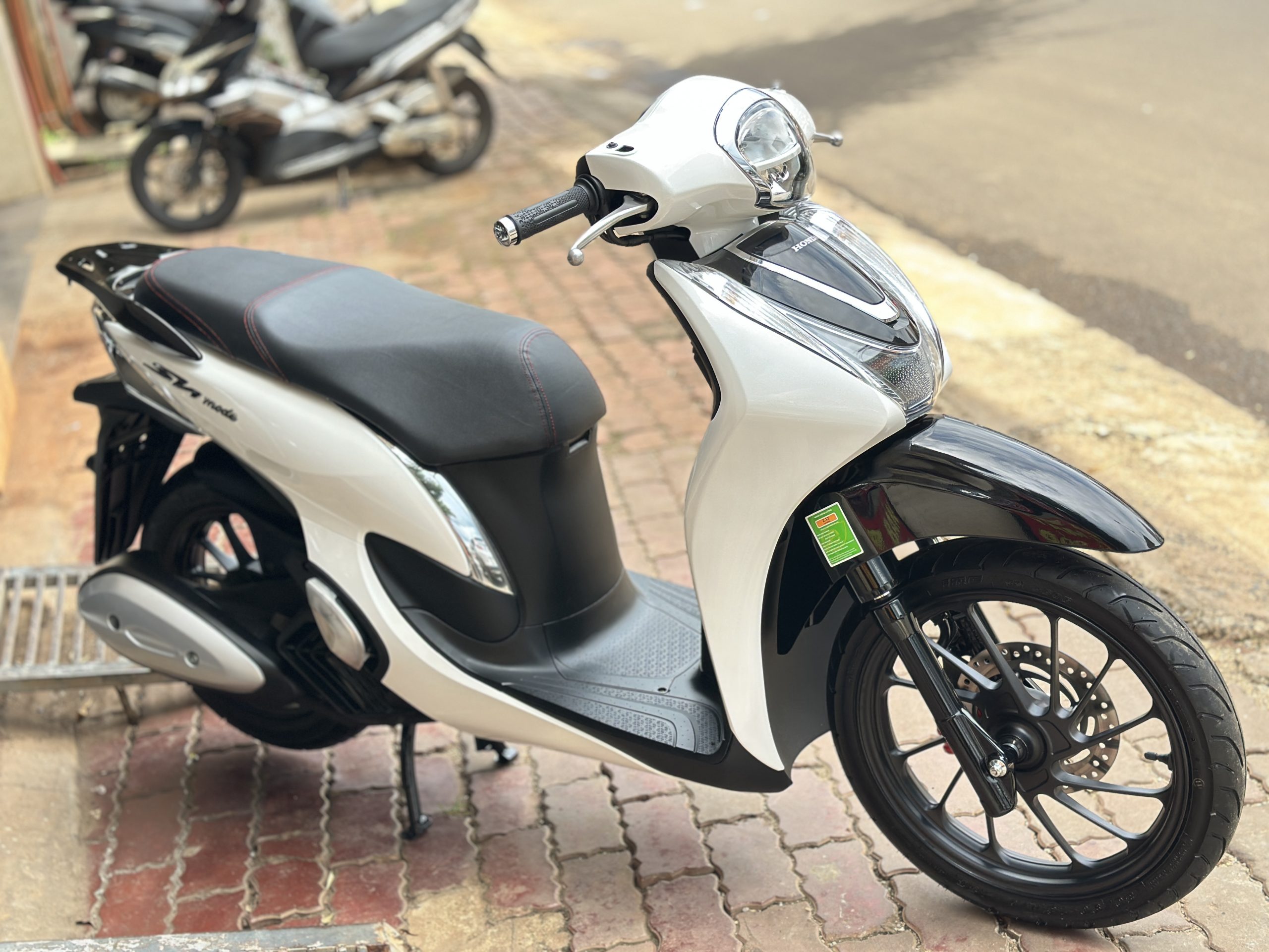 SH MODE 2022 TRẮNG ĐEN Cửa Hàng Trả Góp SH Mode Cũ Mới Đắk Lắk - Giá Rẻ