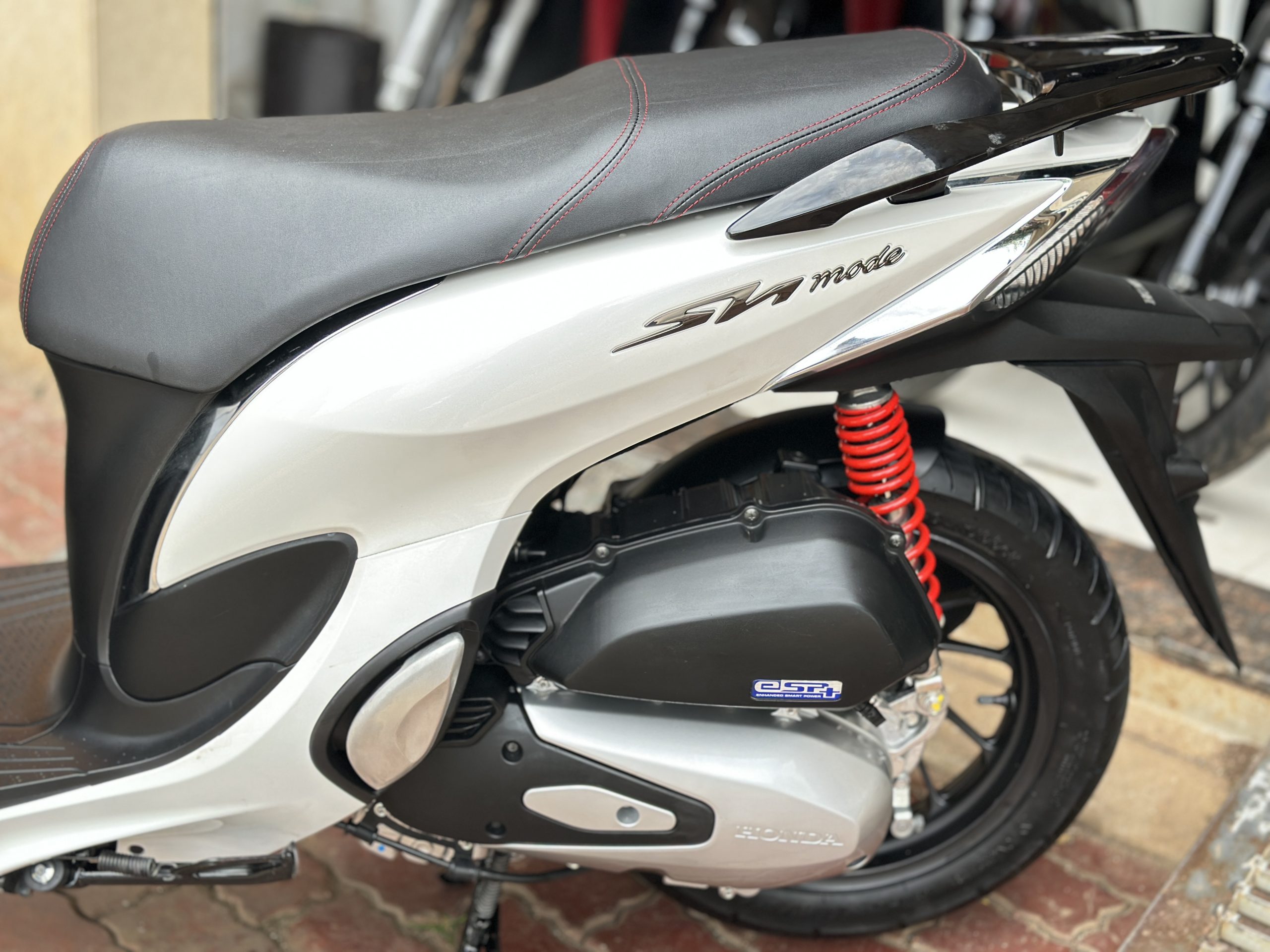 SH MODE 2022 TRẮNG ĐEN Cửa Hàng Trả Góp SH Mode Cũ Mới Đắk Lắk - Giá Rẻ