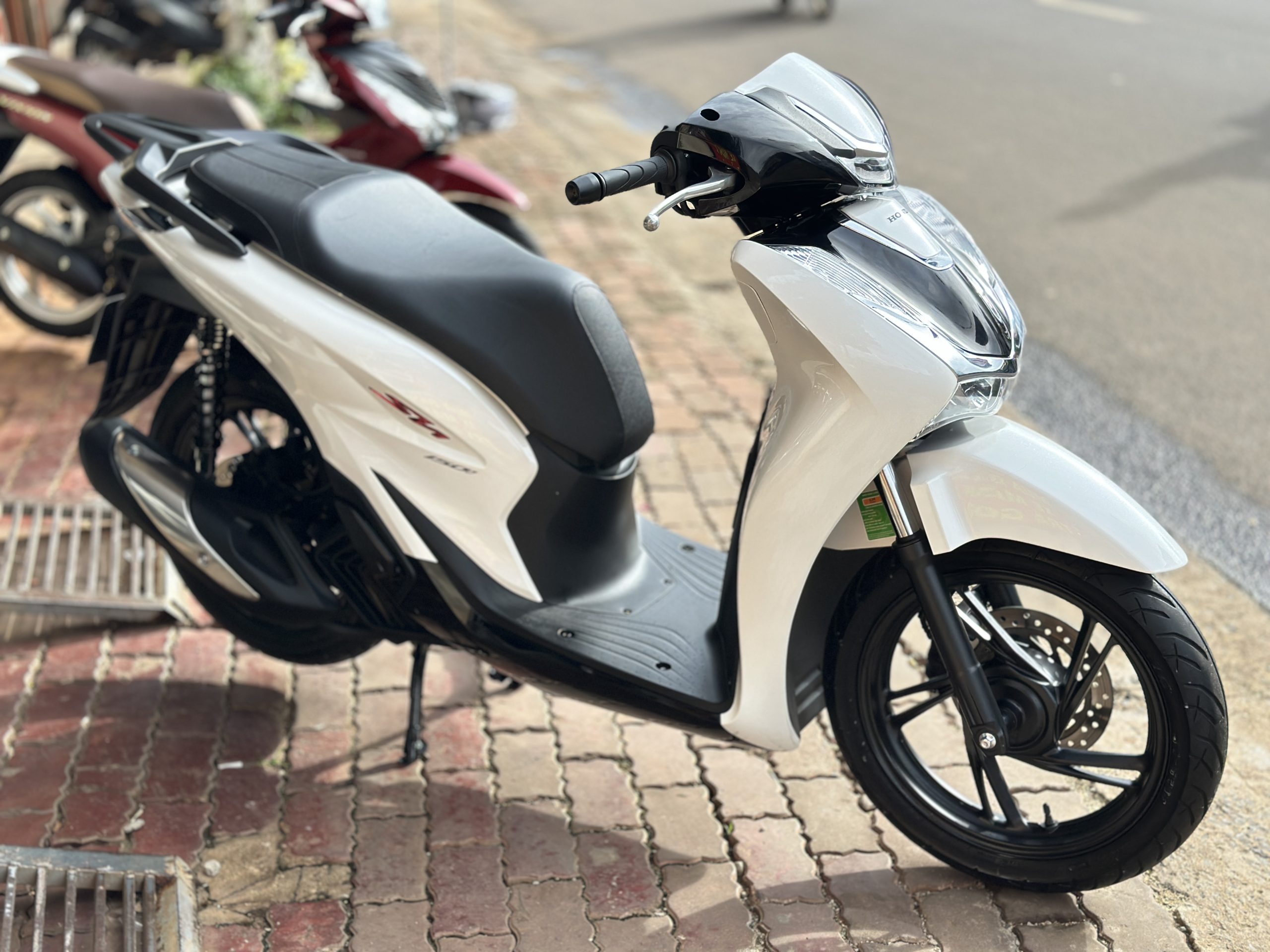 SH 150cc 2021 TRẮNG ĐEN Mua SH Cũ Mới - Cửa Hàng Trả Góp Uy Tín Đắk Lắk