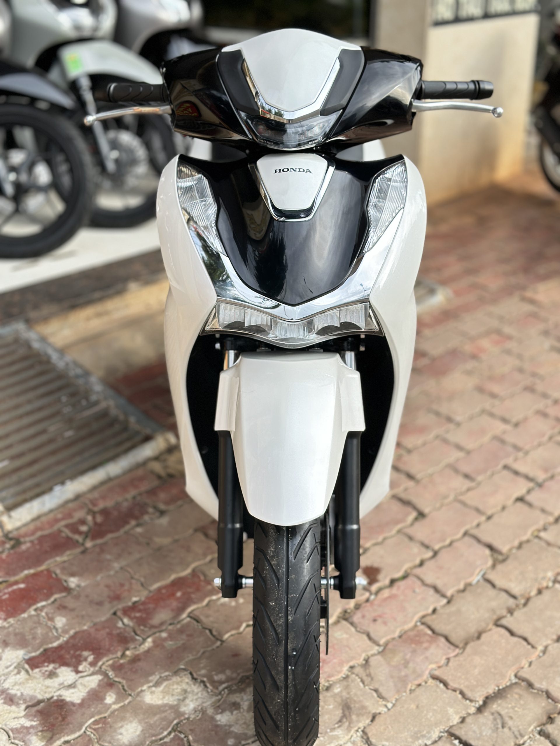 SH 150cc 2021 TRẮNG ĐEN Mua SH Cũ Mới - Cửa Hàng Trả Góp Uy Tín Đắk Lắk