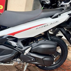 So Sánh Giá Air Blade Cũ Và Mới 2026 - Trả Góp Air Blade Cũ