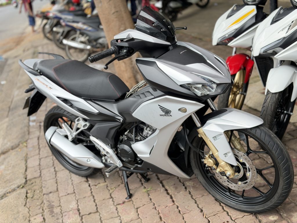 So Sánh Giá Winner X V2 V3 Cũ Và Mới 2026 - Trả Góp Winner X