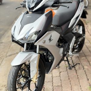 So Sánh Giá Winner X V2 V3 Cũ Và Mới 2026 - Trả Góp Winner X