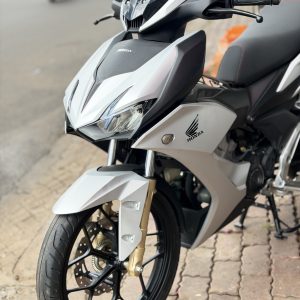 So Sánh Giá Winner X V2 V3 Cũ Và Mới 2026 - Trả Góp Winner X