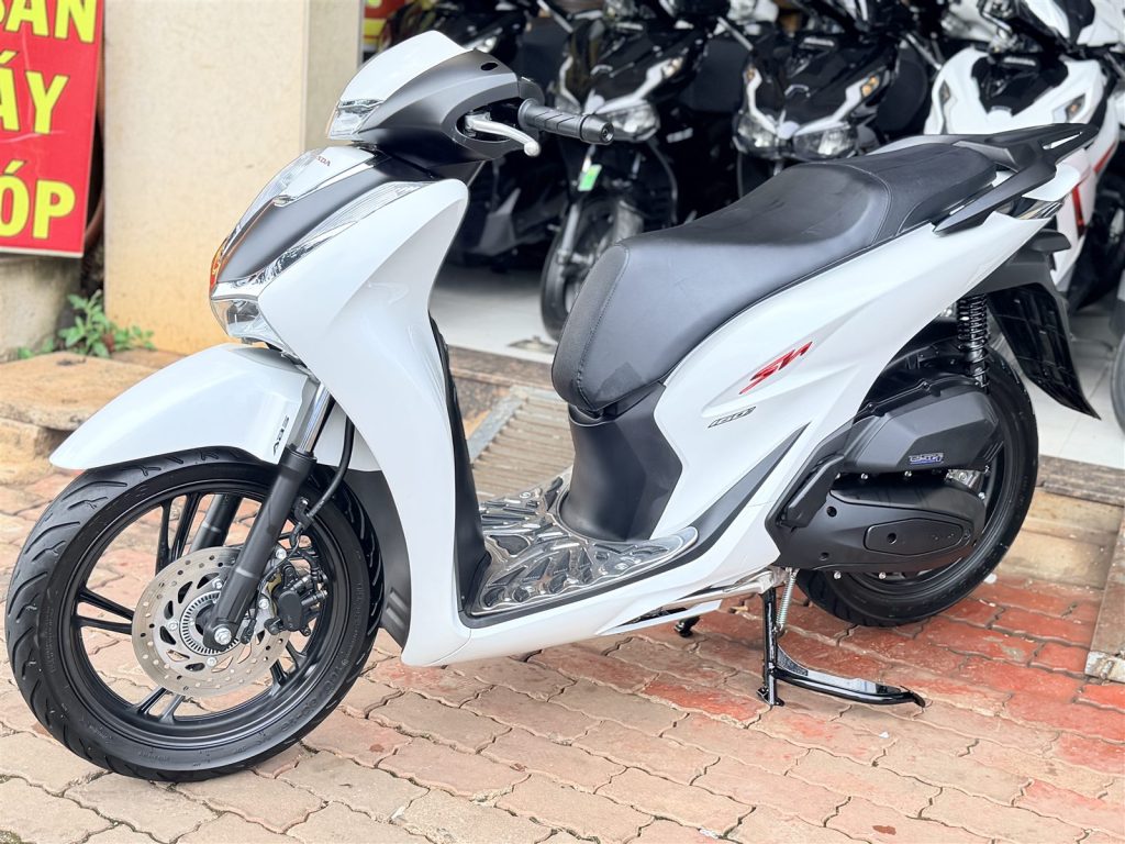 SH 160i 2023 cũ toàn thân bên hông tại Xe Tuấn Đạt