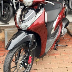 SH Mode 2022 cũ đỏ mận nhìn góc trước bên phải